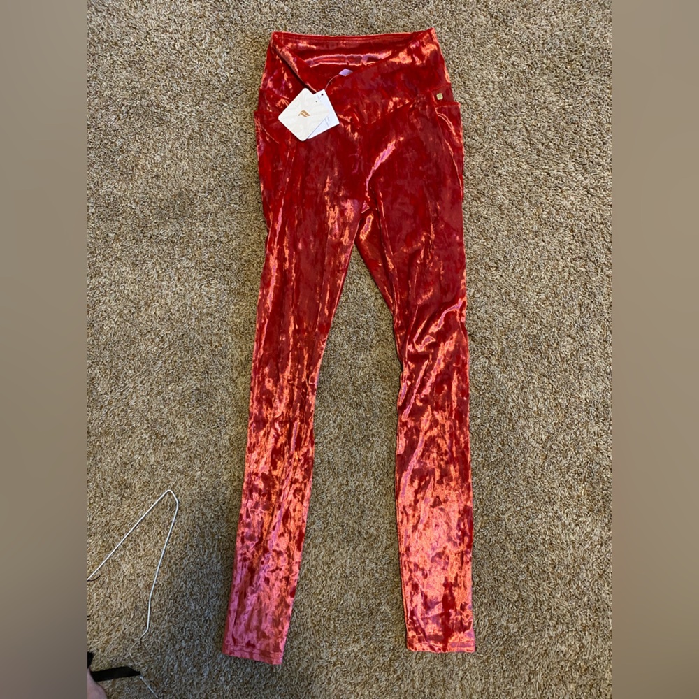 Fabletics Red Velvet Crossover Leggings w Pockets